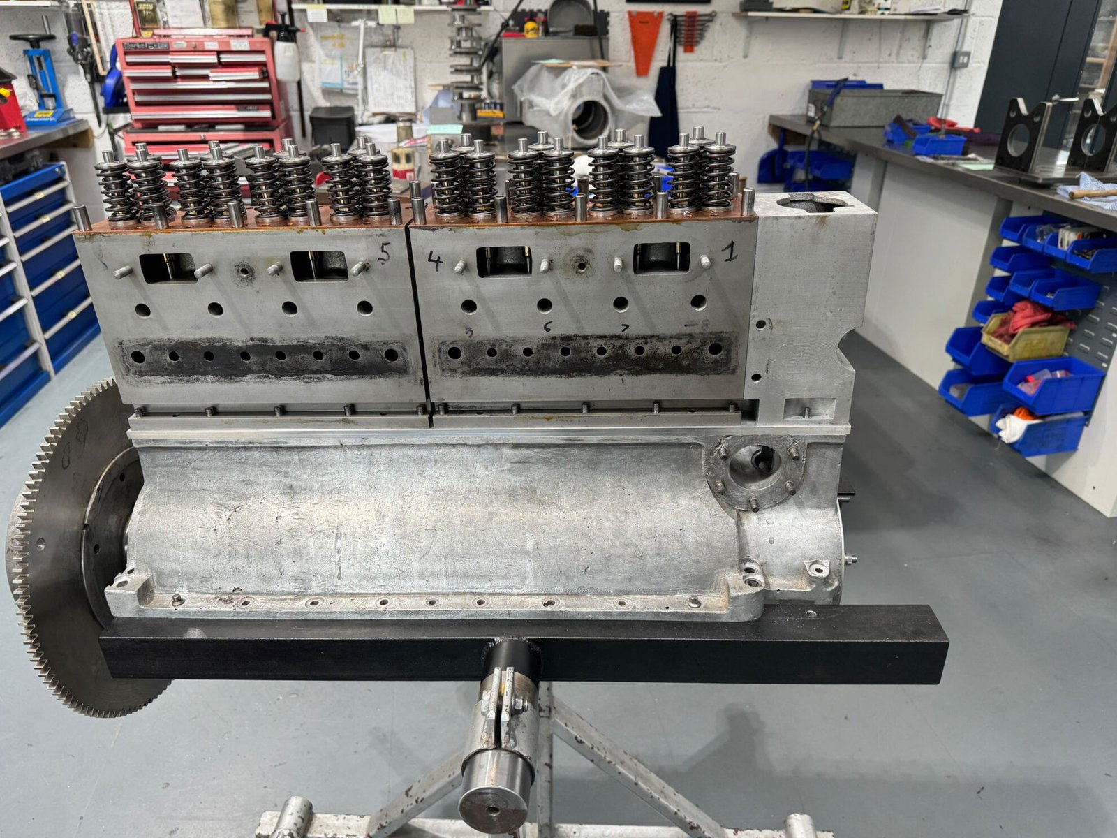 a5b6d75d-9f38-44a4-a03c-0e09623f3751